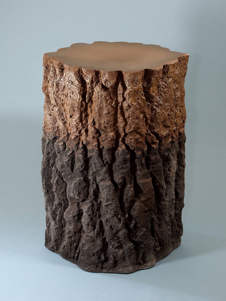 Stool chocolat, 2022 sculpture grès émaillé 25 x 27 H.45 cm MF-2202 Matthieu Faury